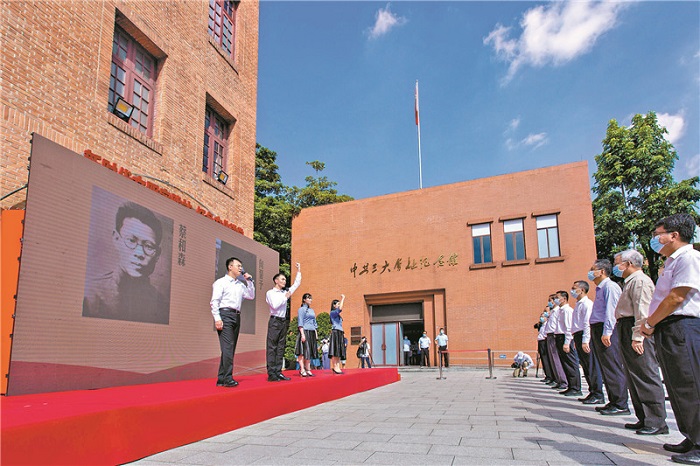 1659508629273371.jpg 2.jpg